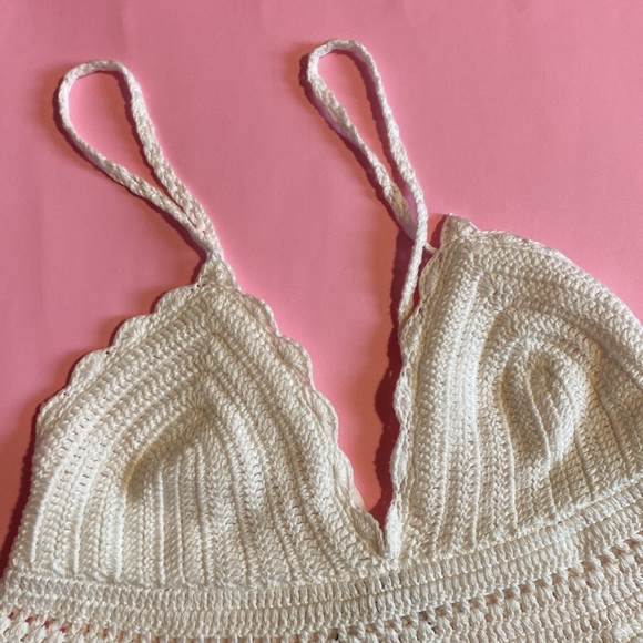 ✨BRAND NEW✨ GARAGE WHITE CROCHET TOP - Picture 3 of 7